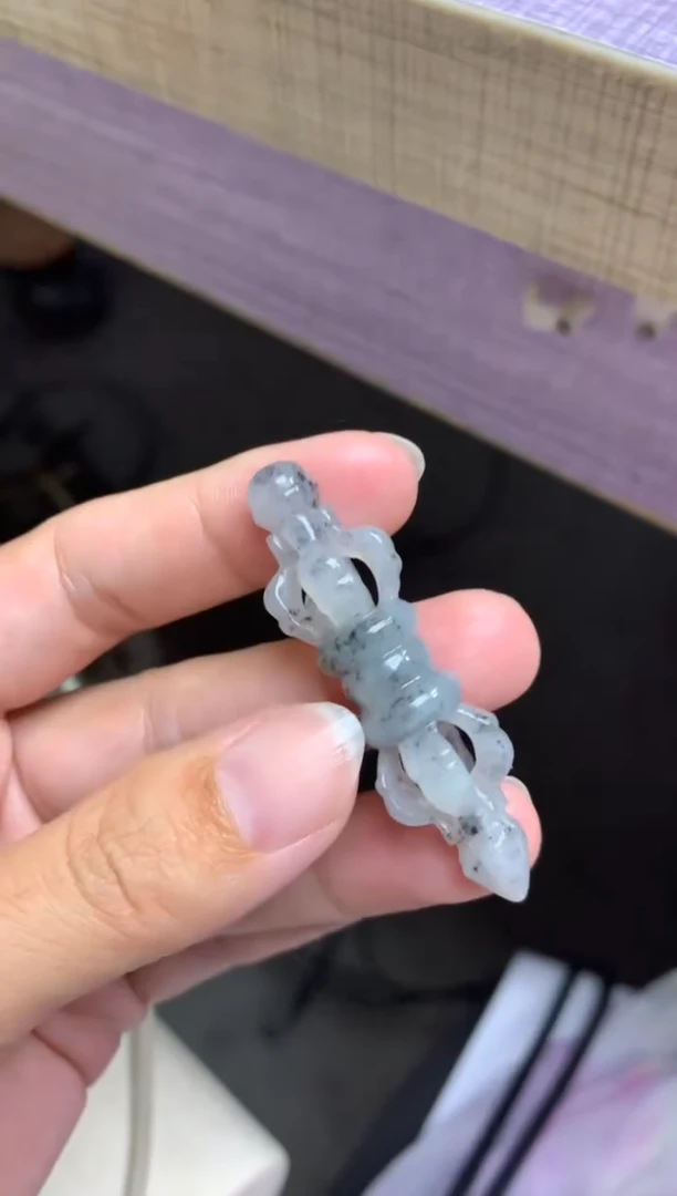 未镶嵌定制翡翠毛货