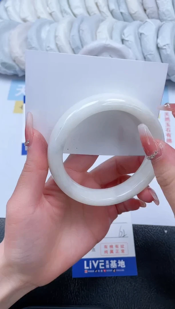 【闪购商品】和田玉手镯未镶嵌T255-62