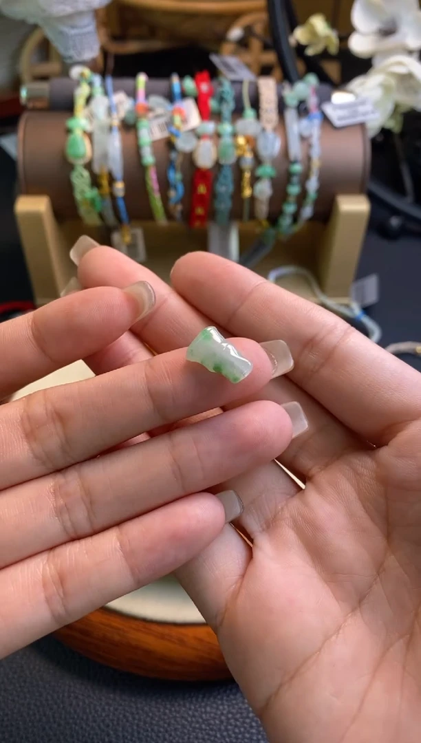 颈饰未镶嵌翡翠?****?净货15670