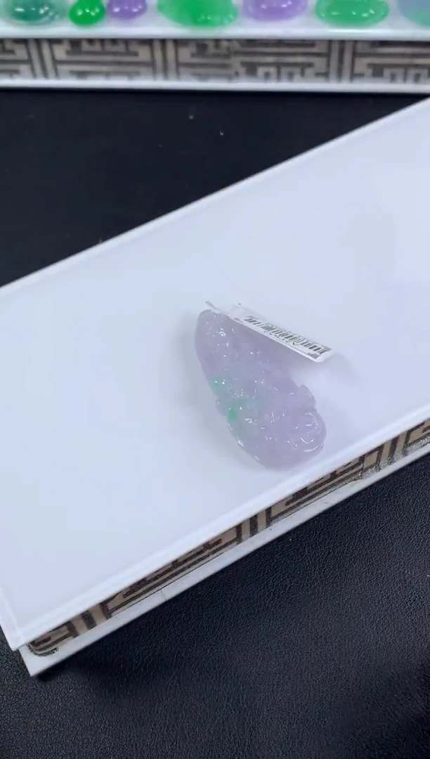 未镶嵌定制翡翠是****。翡翠