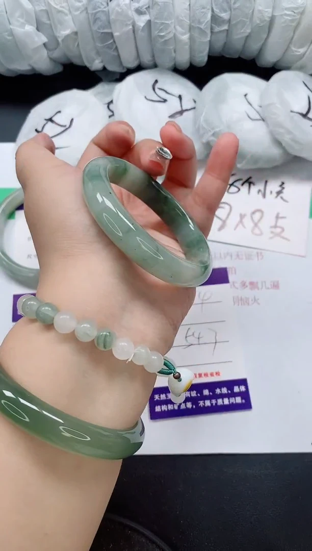 未镶嵌手镯石英质玉174/54-55