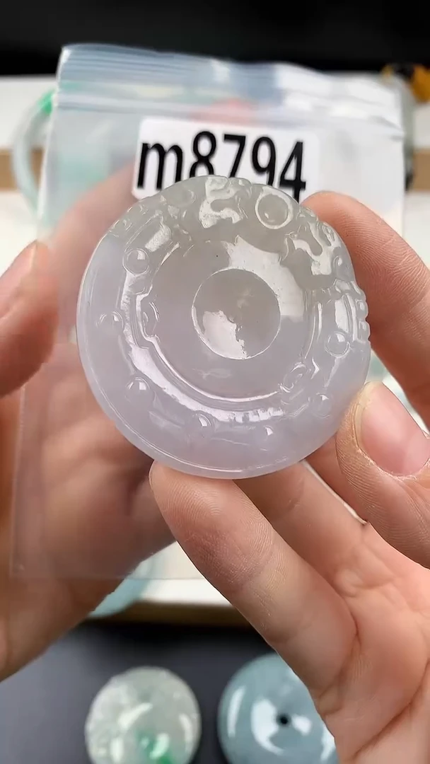 颈饰未镶嵌翡翠天然翡翠吊坠挂件