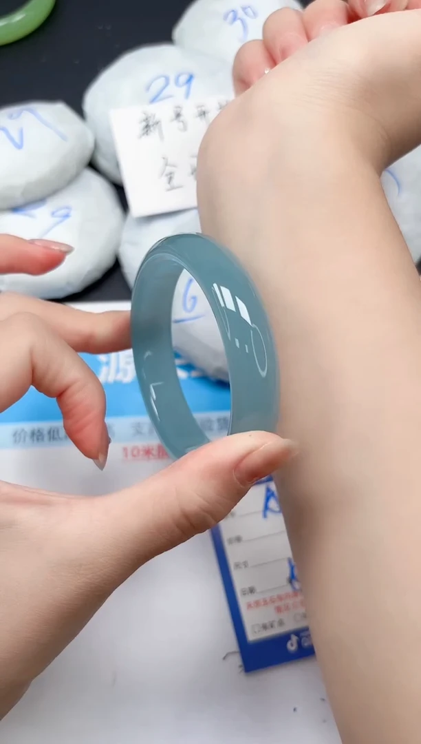 未镶嵌手镯石英质玉A100/5859