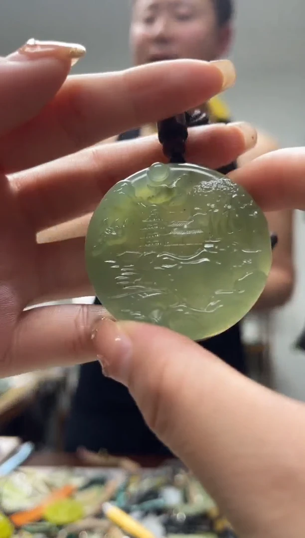 未镶嵌岫玉吊坠·