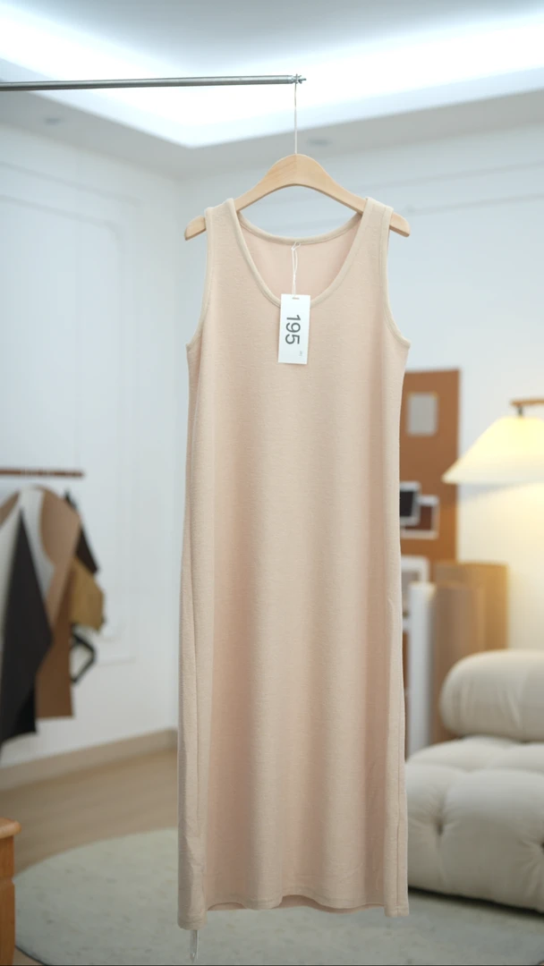 195Q 连衣裙 少量现货