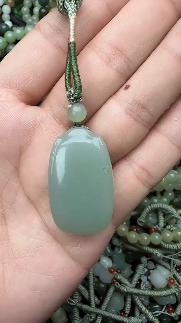 颈饰未镶嵌和田玉拍一发一