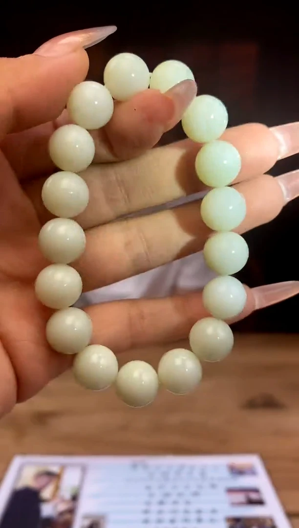 和田玉未镶嵌颈饰A004