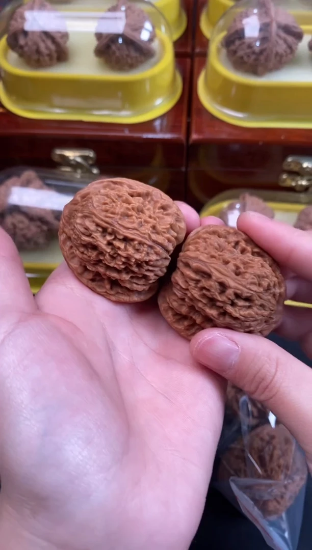 把件文玩核桃南疆石40尺Q306