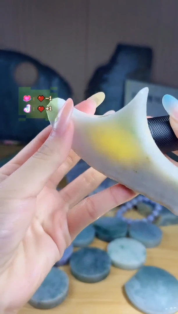 翡翠未镶嵌颈饰翡翠A货 温谭477