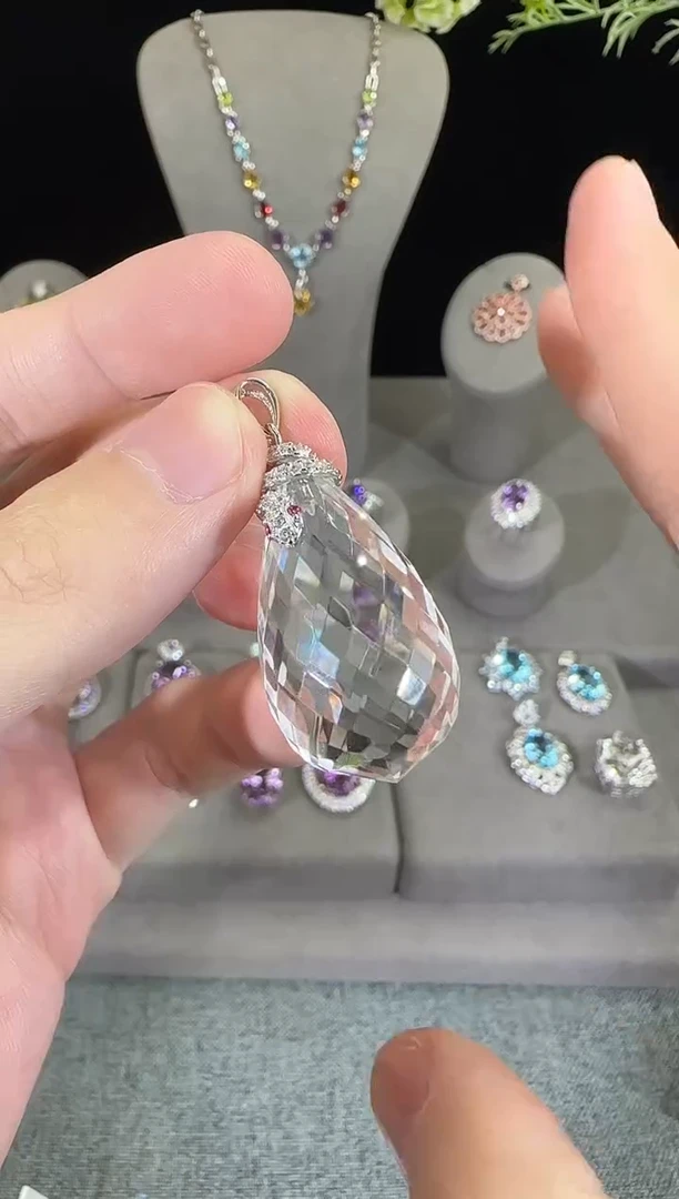 银S925镶嵌颈饰水晶18*42mm35ct白水晶吊坠