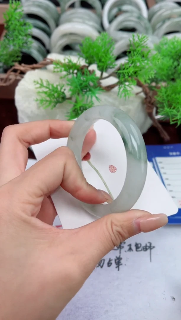 【闪购商品】石英质玉手镯未镶嵌166