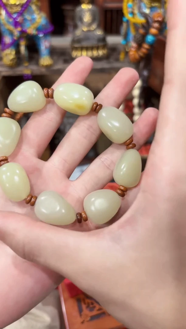 和田玉未镶嵌挂件------------------