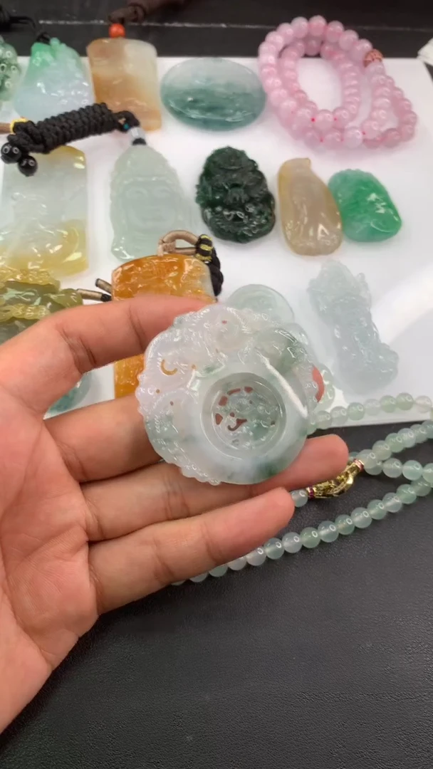 翡翠未镶嵌吊坠(不含链)吊坠