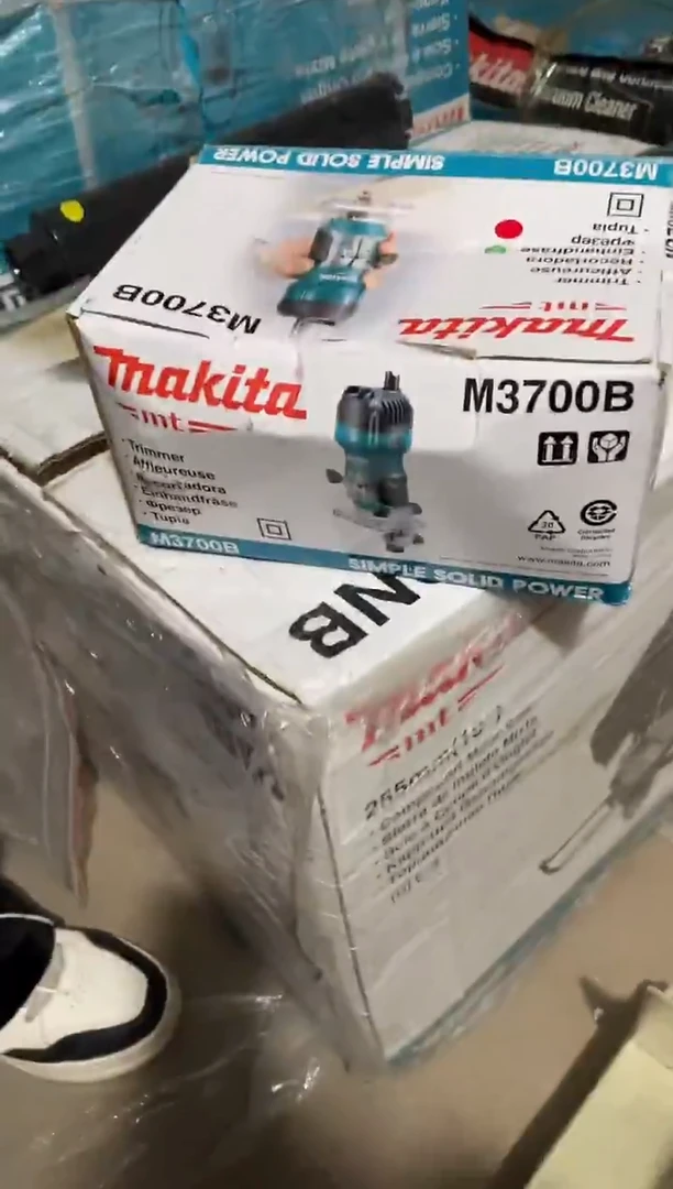 牧田M3700B修边机（1：4）