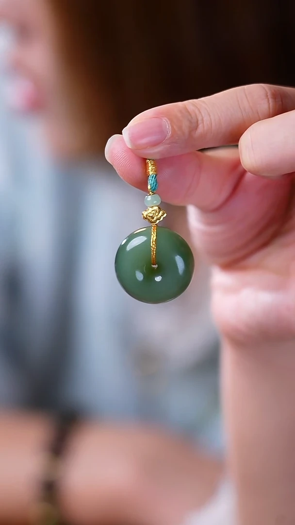 颈饰18K金镶嵌和田玉（碧玉）粉青平安扣【小涵专属】