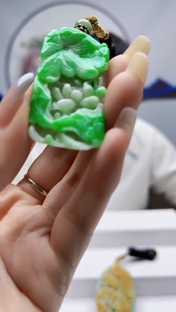 未镶嵌定制翡翠毛货挂件25