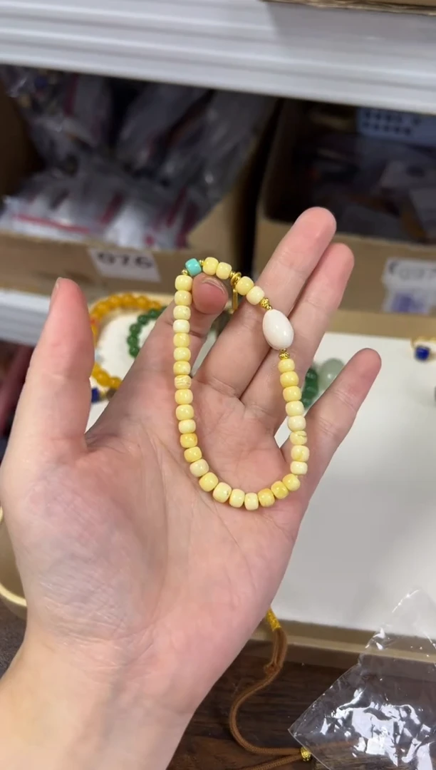 手链蜜蜡未镶嵌妖花白蜜蜡屁桃设计款手链[2391]