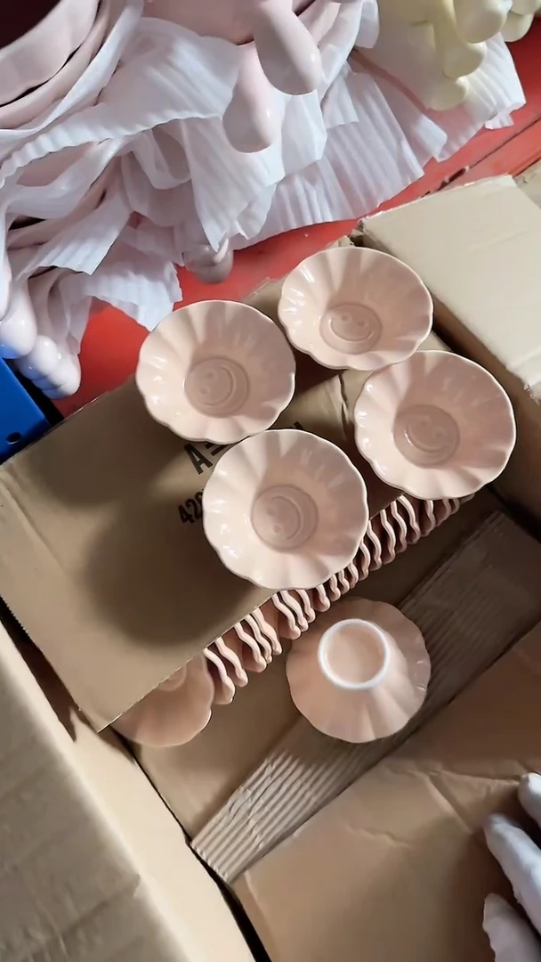 碗4个味碟笑脸 微瑕凑满20元包邮