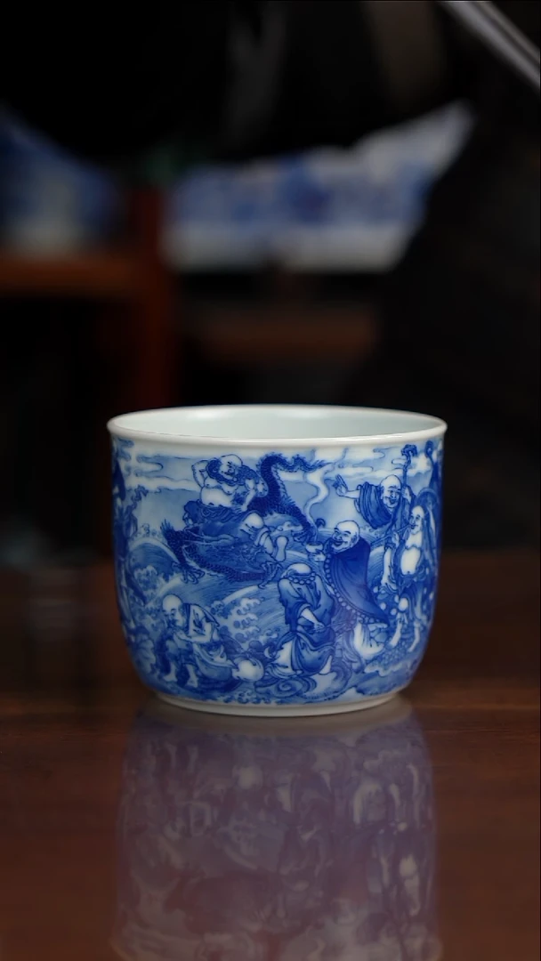 晓竹窑青花十八罗汉渡海图