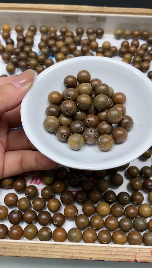 维腊木（绿檀）散珠D356 绿檀10mm20个12元