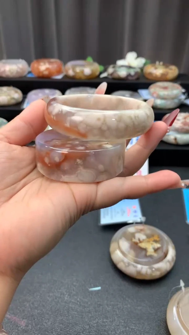 未镶嵌手镯石英质玉（59-60圈口）赠送镯心