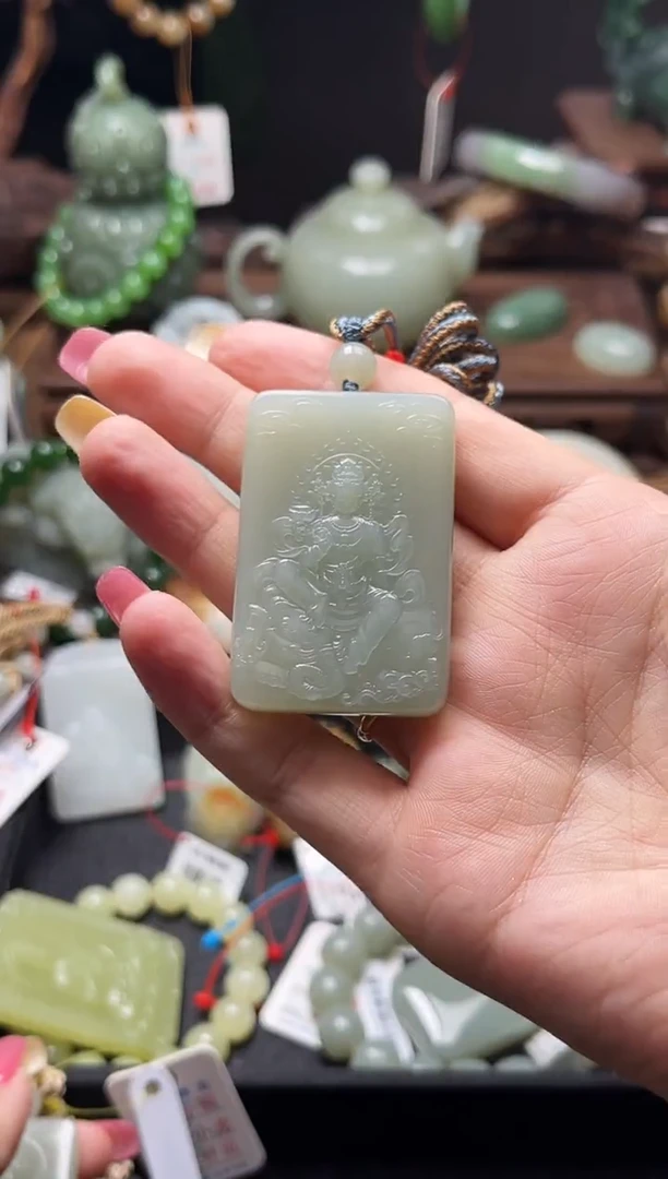 和田玉未镶嵌吊坠(不含链)且末青白 普贤9003610