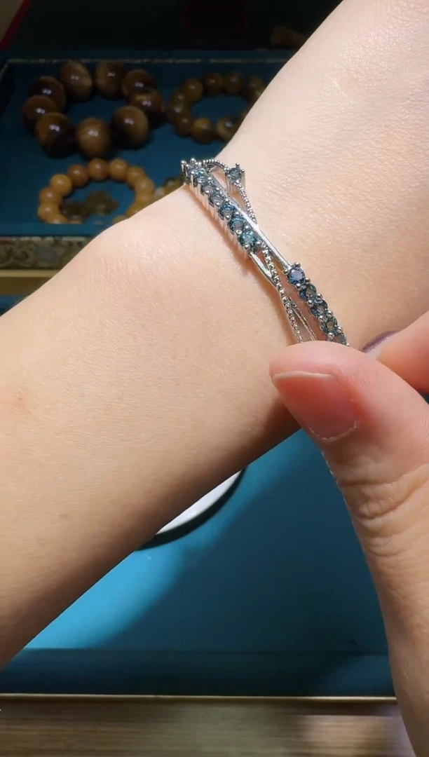 未镶嵌手镯托帕石多样性发一件 188