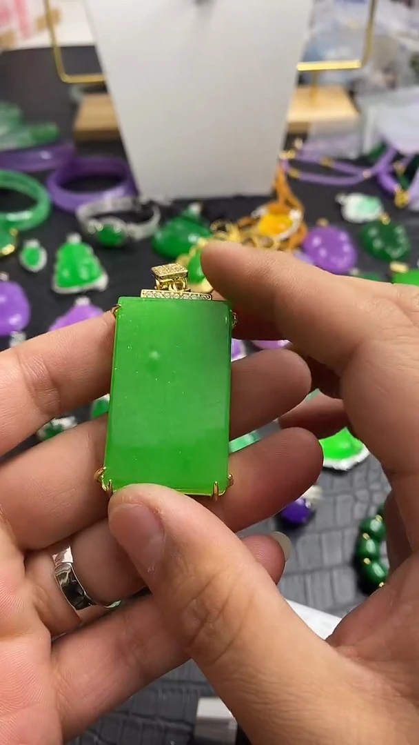 颈饰银S925镀金镶嵌翡翠SS019