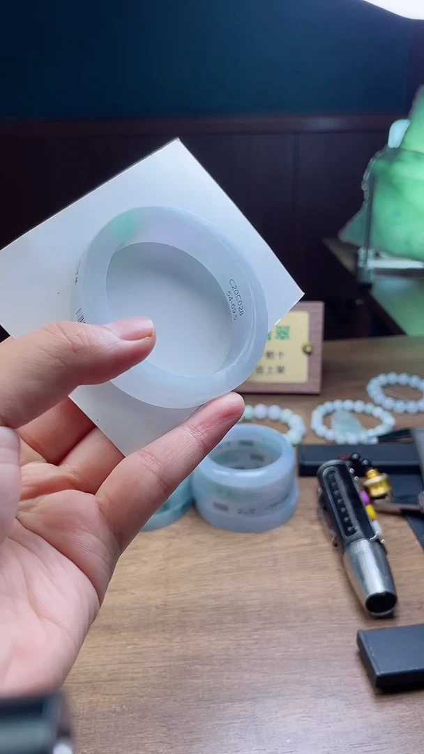 定制翡翠手镯未镶嵌小*定制