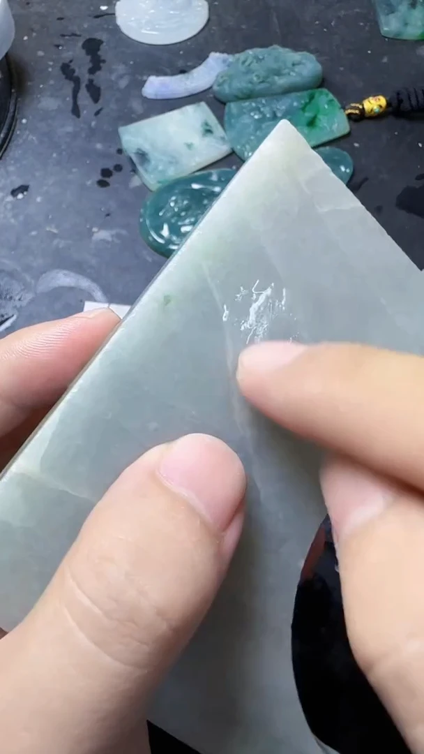 未镶嵌挂件翡翠100