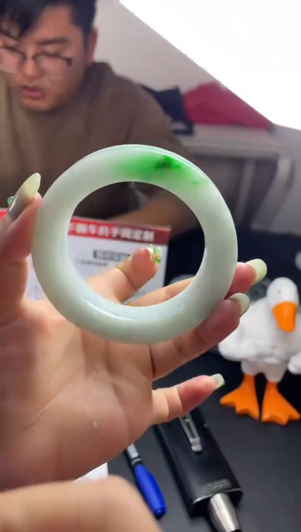 【闪购商品】定制翡翠手镯未镶嵌手镯DDQ/发一件