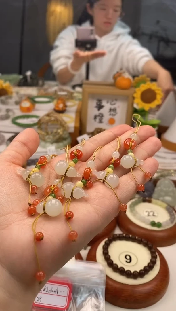 【闪购商品】和田玉吊坠(不含链)未镶嵌葫芦吊坠多样性发一直发