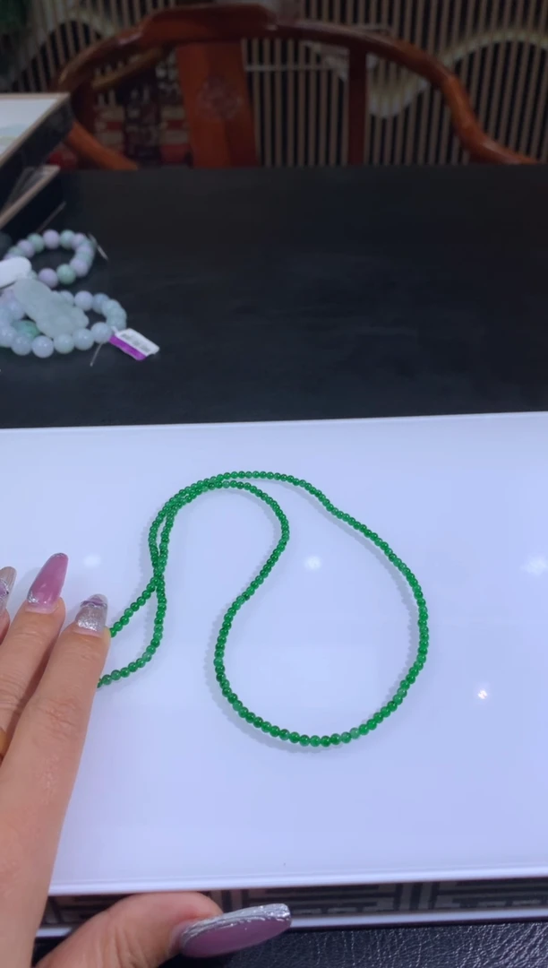 未镶嵌定制翡翠人****挞翡翠