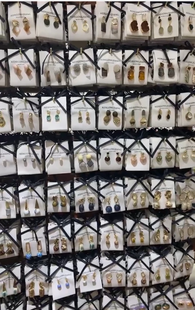 钛钢锆石耳饰 门店直播/按编号下单/轻奢韩版原创设计耳环/重工