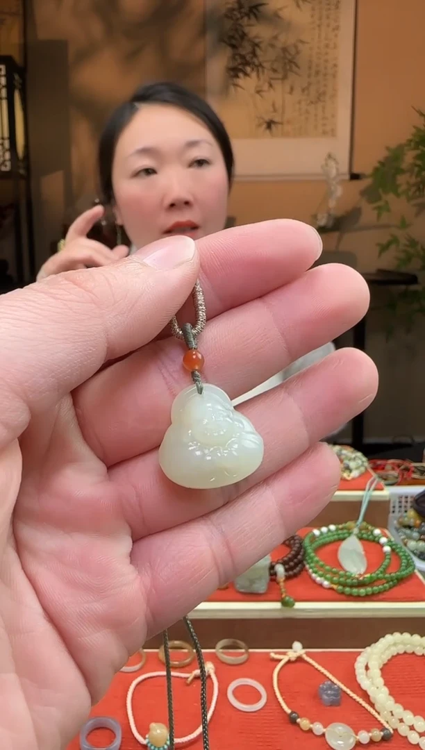 【闪购商品】和田玉颈饰未镶嵌抱抱佛