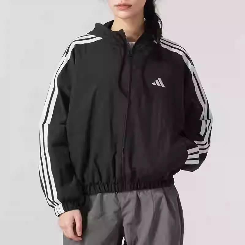 adidas/阿迪达斯女子经典款黑色运动训练休闲连帽梭织夹克 JZ2162