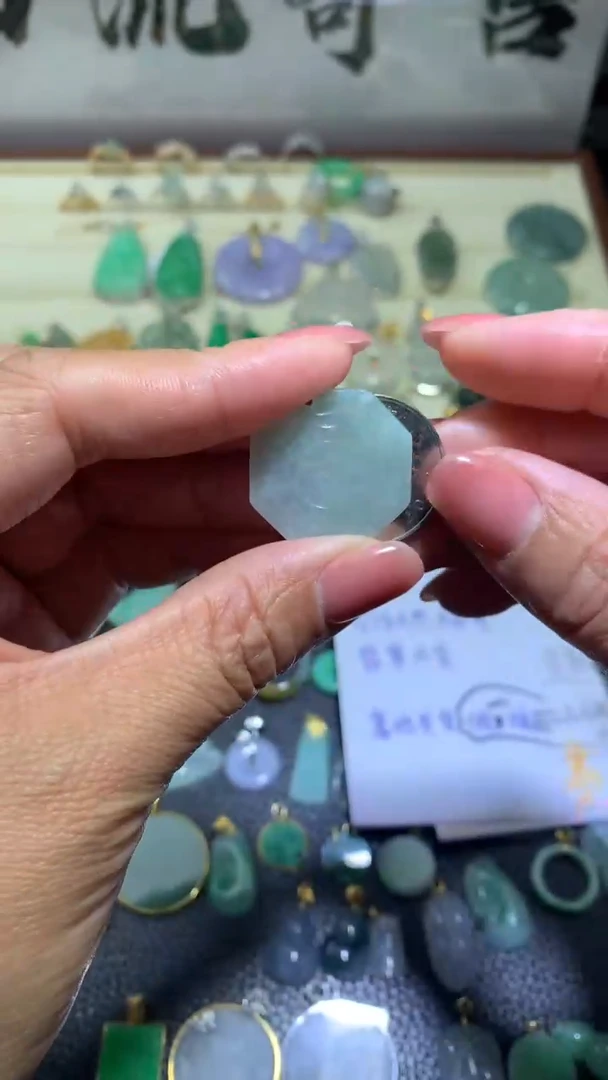 【闪购商品】翡翠颈饰未镶嵌087天然缅甸A货翡翠