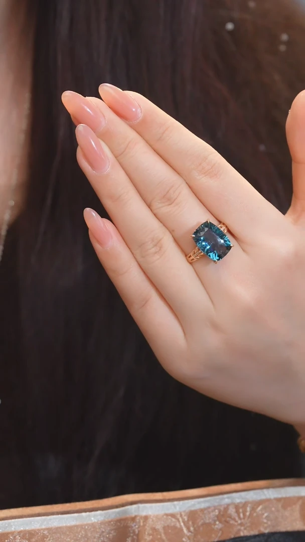 【闪购商品】托帕石戒指18K金镶嵌（10ct）@@S1076