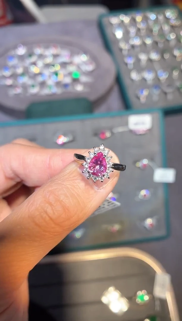 戒指彩色蓝宝石18K金镶嵌【闪购】1.01ct/七天鉴赏/无烧帕帕拉恰