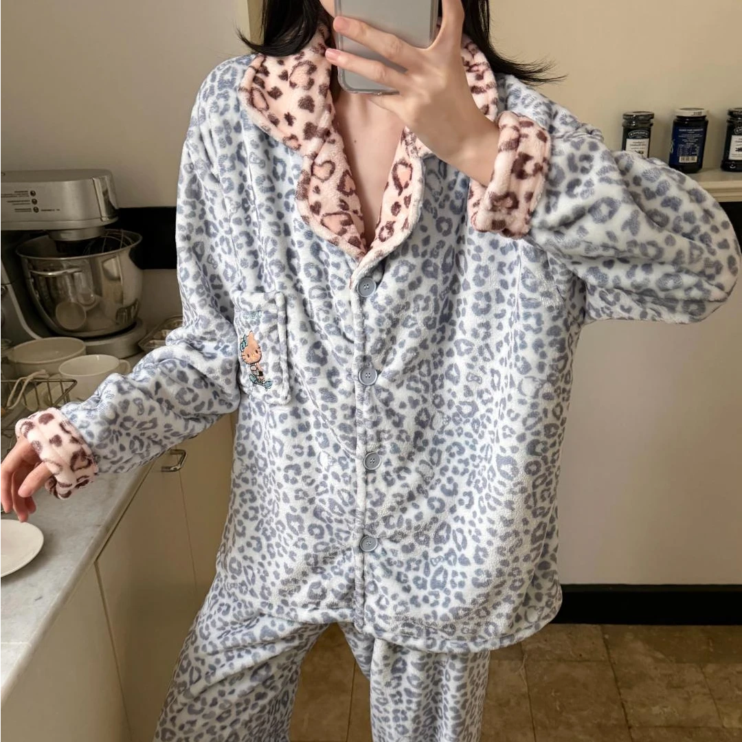 秋冬季爆款豹纹猫咪法兰绒睡衣女款加绒加厚高级感女士家居服套装