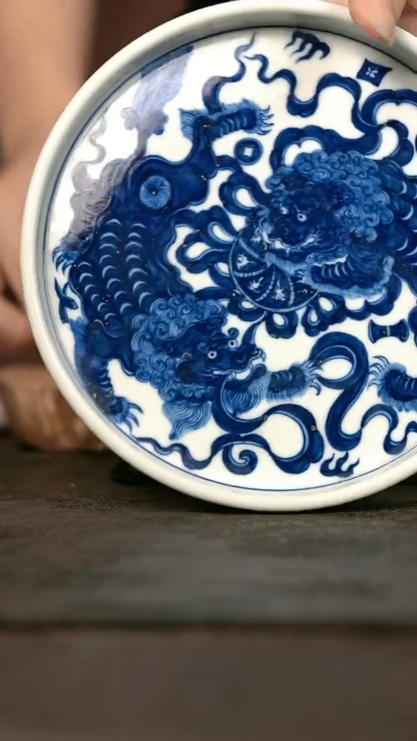 手绘手绘高温现代瓷  气  双狮直边壶承17.5cm