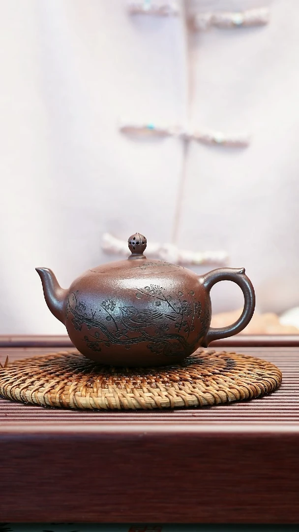 茶壶紫砂紫袍玉砂 刻绘  喜上眉梢  180cc2