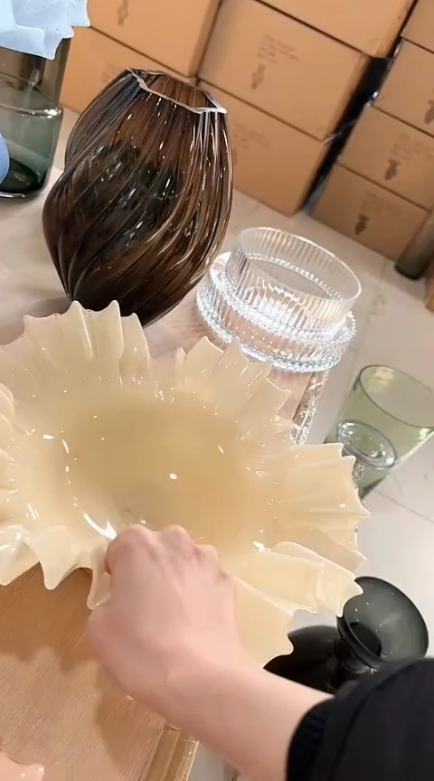 【闪购商品】玻璃大折纸果盘