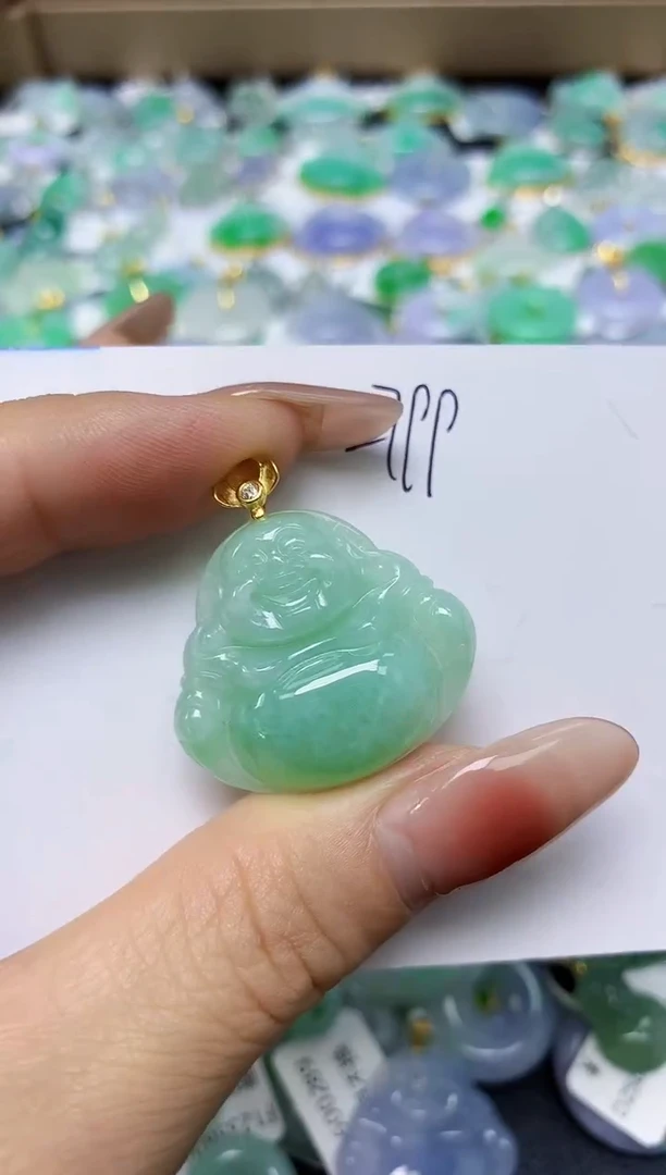 翡翠未镶嵌颈饰 天然缅甸翡翠A货