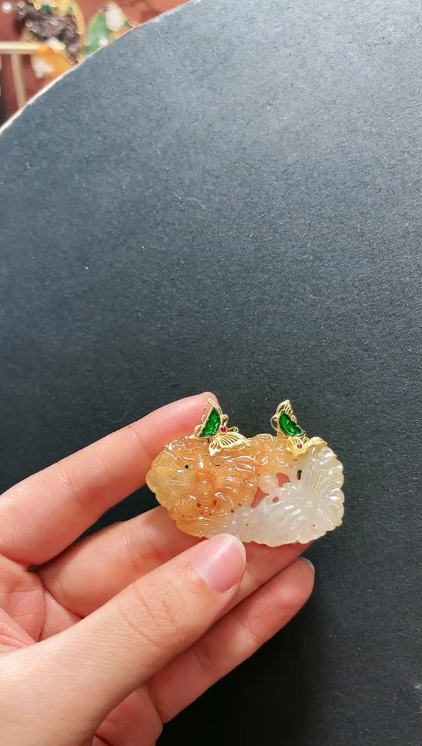 【闪购商品】翡翠吊坠(不含链)18K金镶嵌胸针支持48小时鉴赏