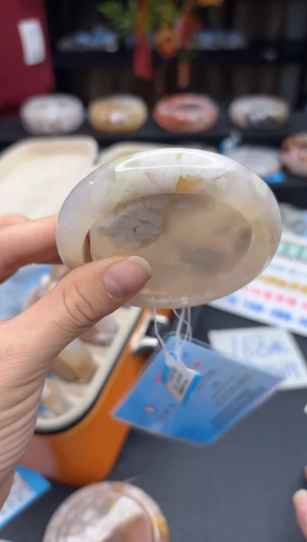 【闪购商品】石英质玉手镯未镶嵌945（56圈赠送镯心）