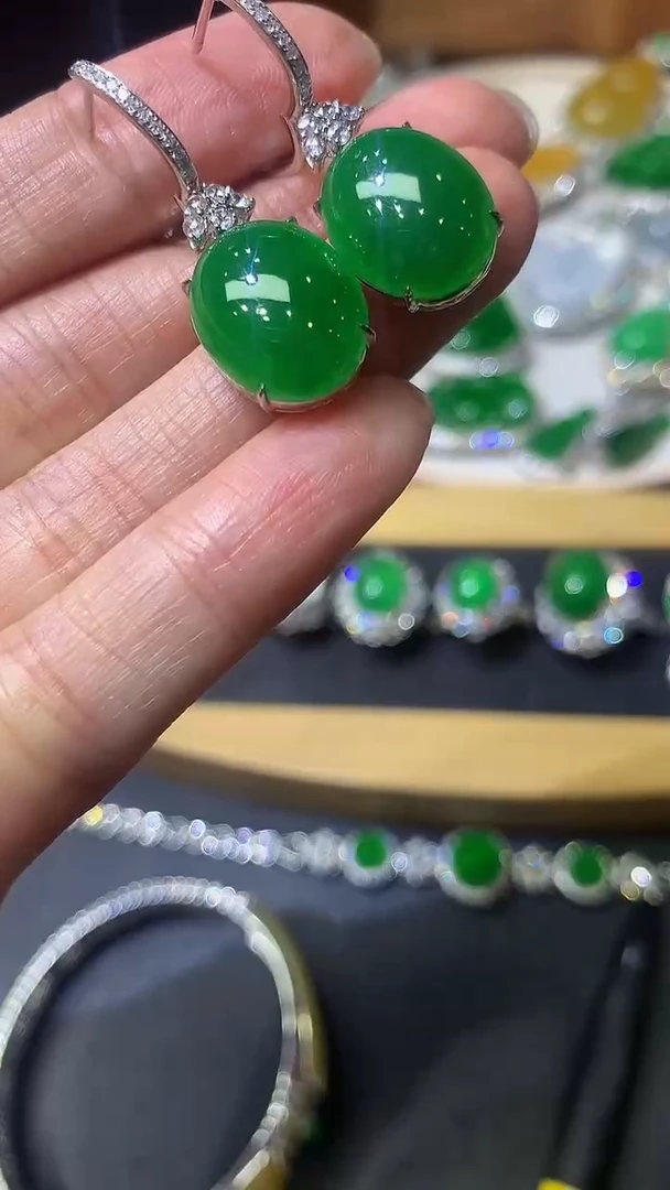 翡翠18K金镶嵌耳饰团购