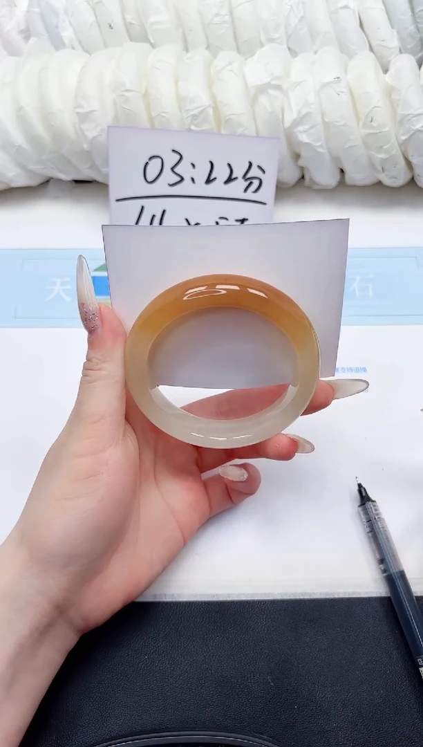 未镶嵌手镯石英质玉6-56