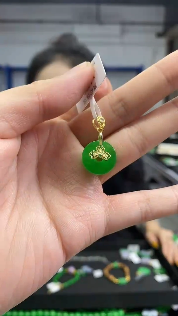 颈饰未镶嵌翡翠闪购链接多样性发其一颜色微差