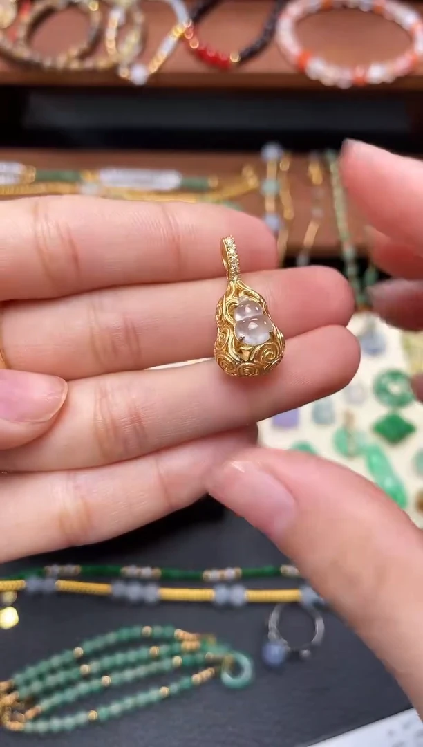 【闪购商品】翡翠吊坠(不含链)银S925镀金镶嵌一个  JK688